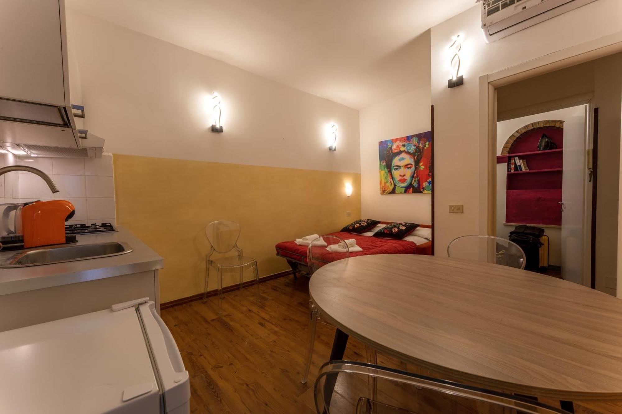 Pellegrino 86 - 101 Flat In * Rom